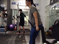 -汗水空间私教健身连锁(SM广场店)