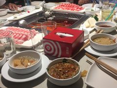 -海底捞火锅鲜切牛肉主题店(长寿路店)