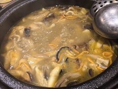 -菌之家·专业纯野生菌火锅·特色炒菌