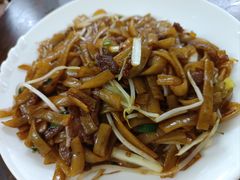 炒牛河-美食店(华贵路店)