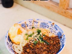 -八一路好吃街(雨田商务大厦店)