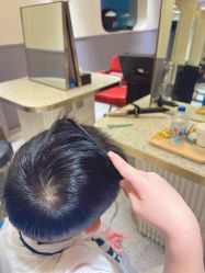 -PE SALON