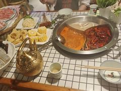 -山悦里 山野·鲜火锅(罗斯福广场店)