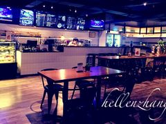 -JINNS锦时 steak&pizza(浸信会礼拜堂旧址店)