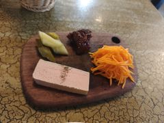 -羽深肉铺 Steak & Wine