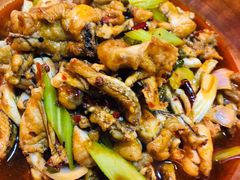 -虾弄弄海派小龙虾·牛羊蝎子火锅