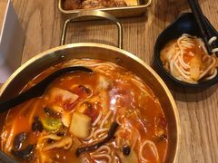 -刀小蛮半只鸡过桥米线(新奥购物中心店)