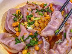 -爆炸头阿姨小四川正宗川味小吃(无任何分店)
