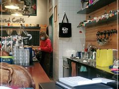 -Be Lived Cafe比例咖啡(摩天轮店)