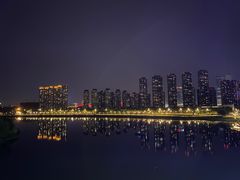 -南京眼步行桥