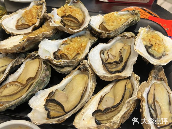 渔文乐·海鲜大排档(千灯湖店)炭烧生蚝图片