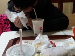 -华莱士·全鸡汉堡(艳粉店)