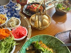 -包整·丝娃娃(甲秀楼景观店)