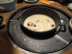 -三人行骨头王火锅(长寿店)