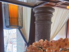 -八府香鸭·啫啫煲(华山路店)