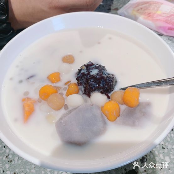 芳姨糖水(金时店)