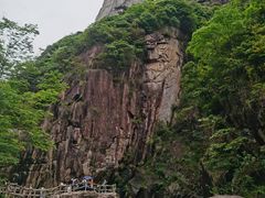 -鄣山大峡谷