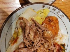 手撕鹅拼豉油鸡-狮头牌卤味研究所·卤味饭(花城汇南区店)