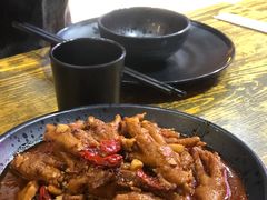 -老闵田螺馆·南昌特色小炒(梦时代店)
