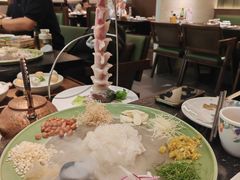 -得意咚瓜·顺德鱼生·冬瓜火锅(深圳首店)