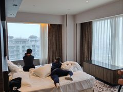 -上海虹桥西郊假日酒店