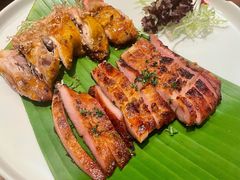 碳烧猪颈肉拼辣鸡-星叶·东南亚料理(宁波万象汇店)