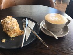 -LIN COFFEE CO(龙珠达店)