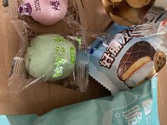 -良品铺子(广汉百伦广场店)