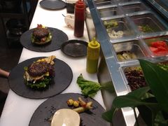 -HIGH FIVE哈福手工汉堡(桂林路店)