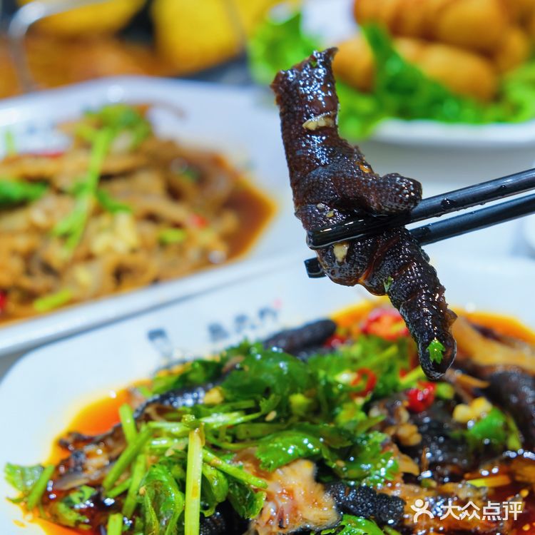 鲁员外叫你来吃地锅鸡啦！