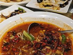 -吴记酱骨炖菜馆(康安路店)