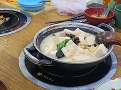 -吃饭皇帝大土家民族菜(正大广场店)