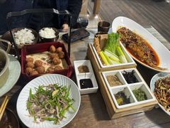 -魁盛居百年鲁菜馆(县西巷店)