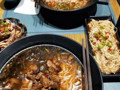 -八月美食小馆(银泰城总店)