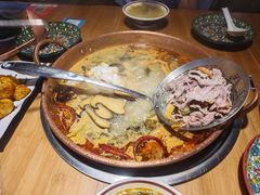 -洱火云南酸菜牛肉火锅(石景山当代商城店)