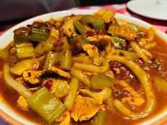 新疆炒米粉-西域阿里马新疆菜·清真(桂花路店)