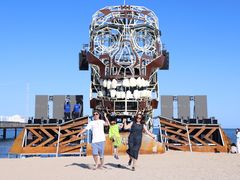 -北戴河碧螺塔海上酒吧公园