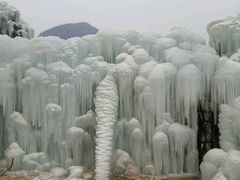 -大平台龙居瀑布旅游区