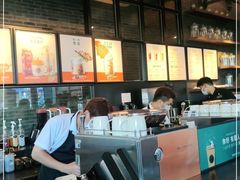 -星巴克(镇江丹阳金鹰天地店)