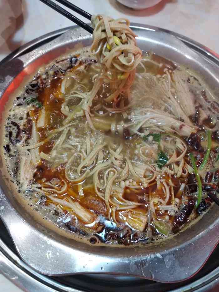 洪亮美味香辣虾-"地址:三全路与丰庆路交汇处向南300米路.