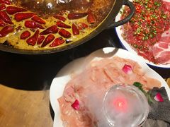 -白乐天毛肚火锅馆(解放碑店)