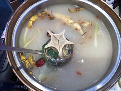 -千岛蚝高压锅生蚝·人参火锅(白云万达店)