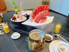 -鼎泰亨·海鲜牛肉餐厅(滨江店)