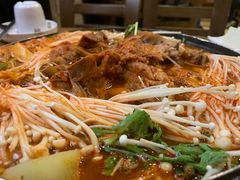 -喇喇排骨火锅·传统韩式脊骨汤(望京西园总店)