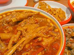 -老闵田螺馆·南昌市井菜·特色小吃(总店)