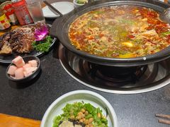 -小饕荟雅安贡椒鱼鲜馆(广福桥店)