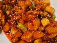 -渝信川菜 · 川味家常菜(财富购物中心店)