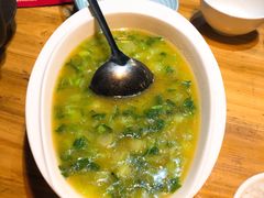 豆汁豆苗汤-自贡盐帮菜·玩辣餐厅(樱花园西街店)