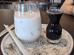 -Chom Cafe and Restaurant