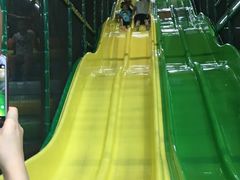 -蒙特利亲子乐园